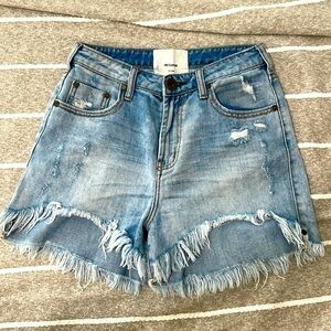 ONETEASPOON| Light Wash| High Rise Legend Destroyed Short Cut Off| 25